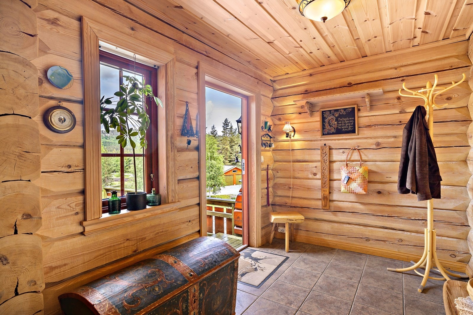 Velkommen inn - varmekabler i gulv Galleribilde