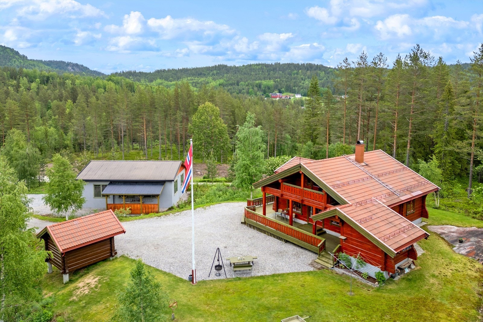 Nordvik v/Daniel Høyer Oland presenterer Rølandliveien 5! Galleribilde