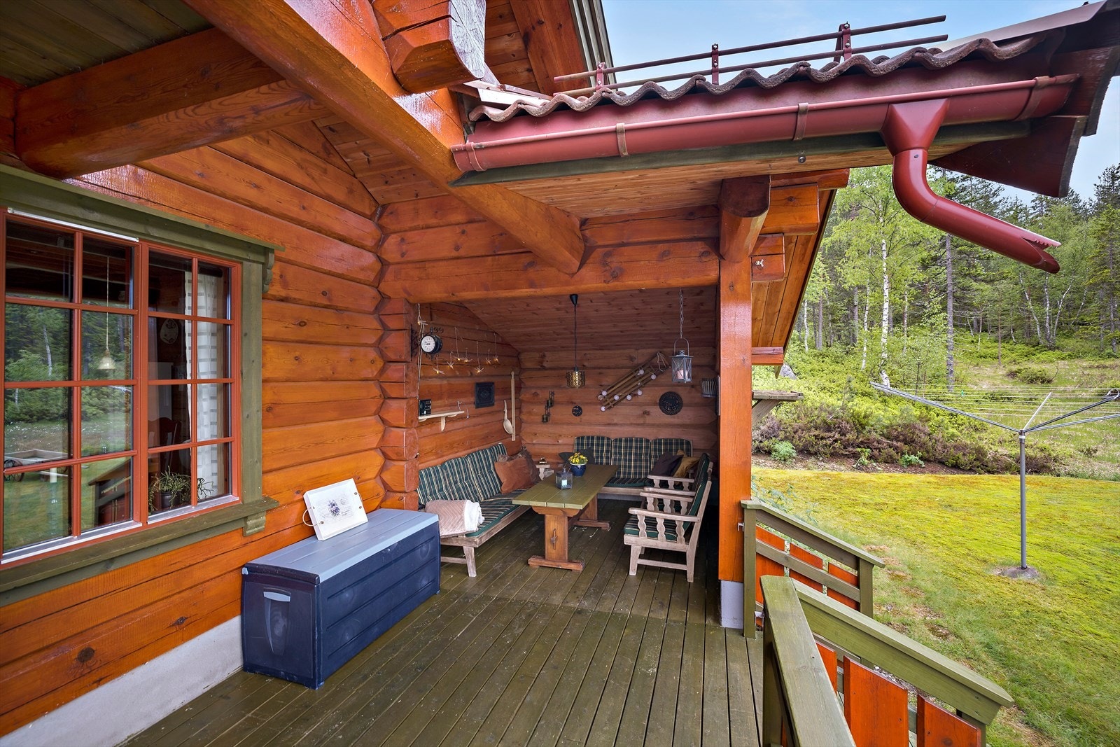 Koselig overbygd krok på veranda Galleribilde