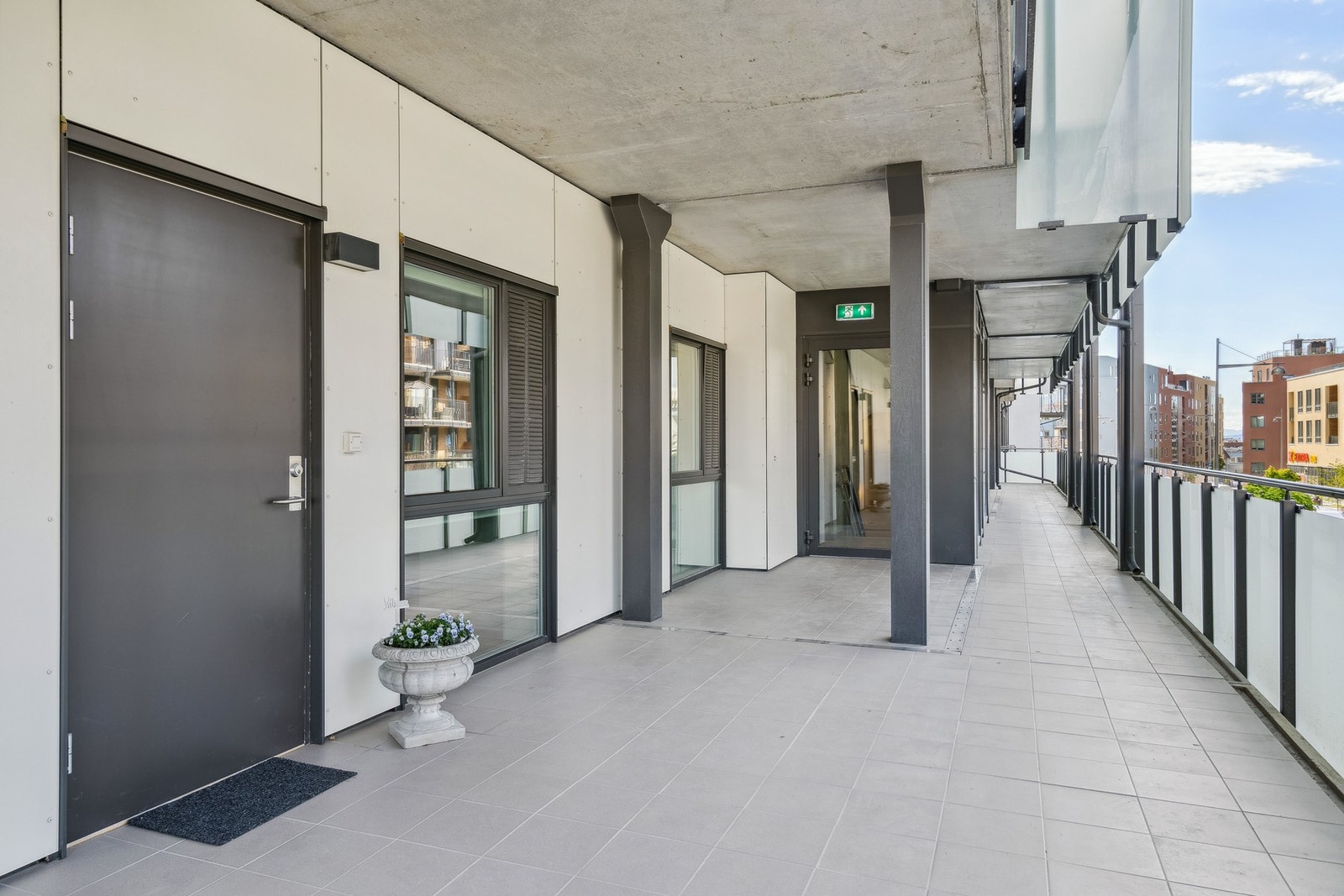 Leilighetens inngangsparti. Galleribilde