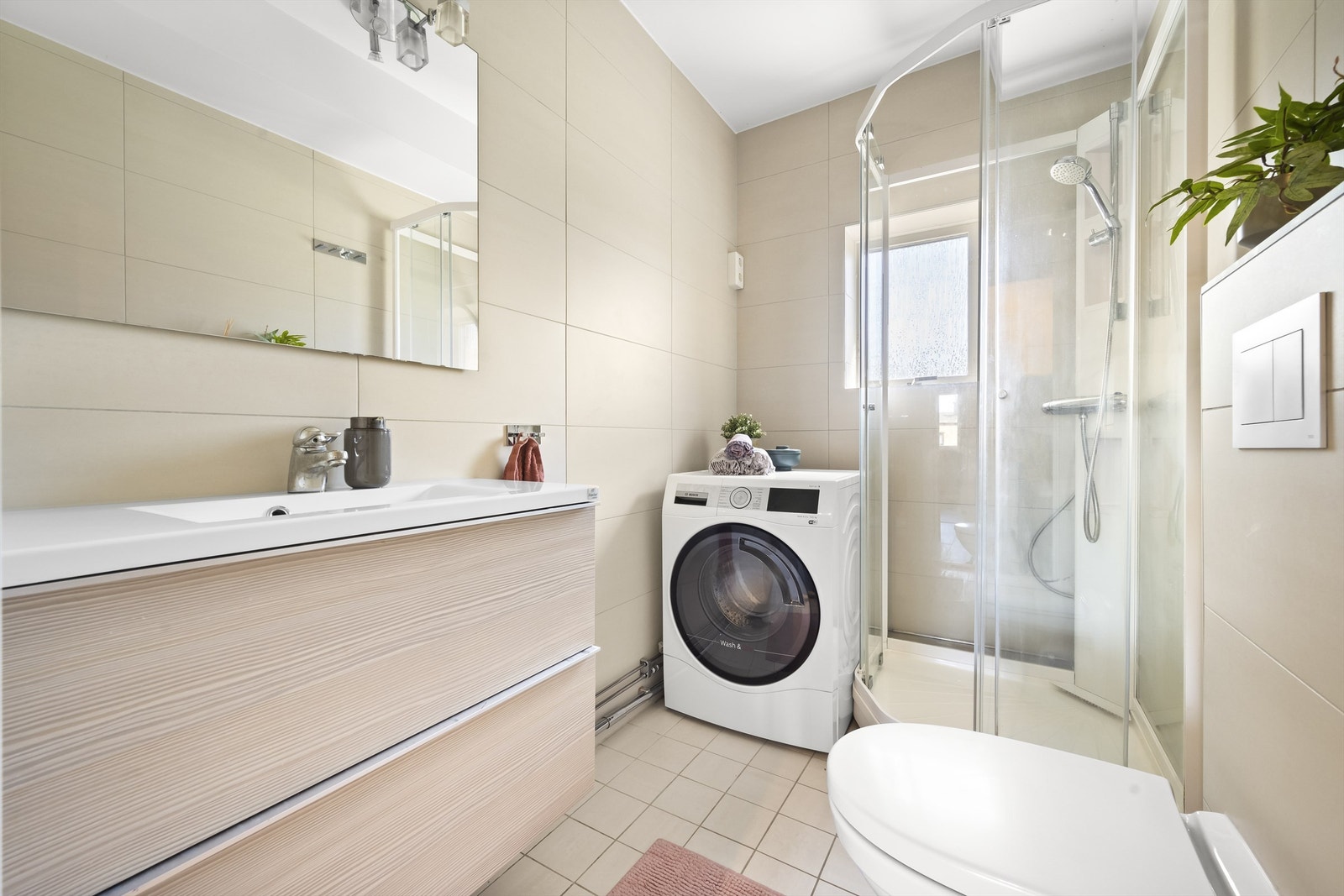 Pent flislagt bad/WC fra 2020. Galleribilde