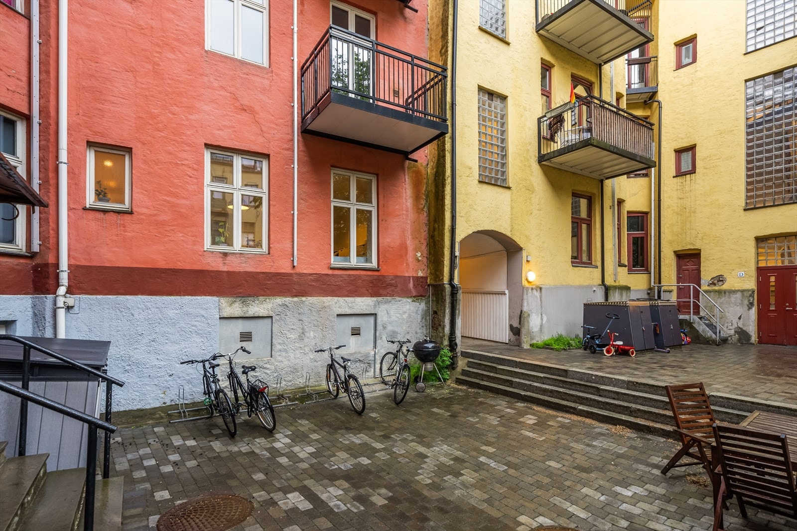 Sykkelen kan parkeres i bakgården. Galleribilde