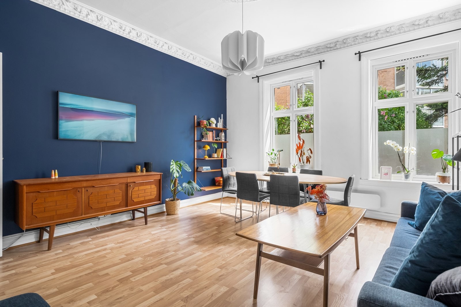 Leiligheten befinner seg i en klassisk bygård og har en meget god planløsning. Galleribilde