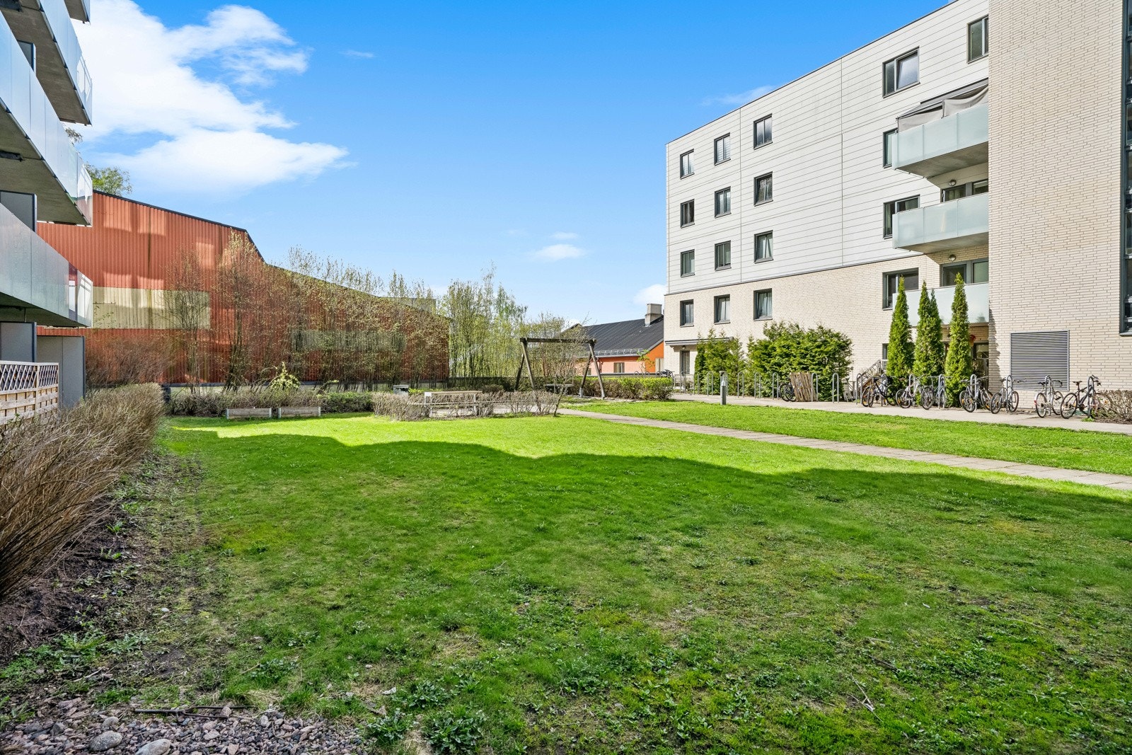 Borettslagets flotte bakgård Galleribilde