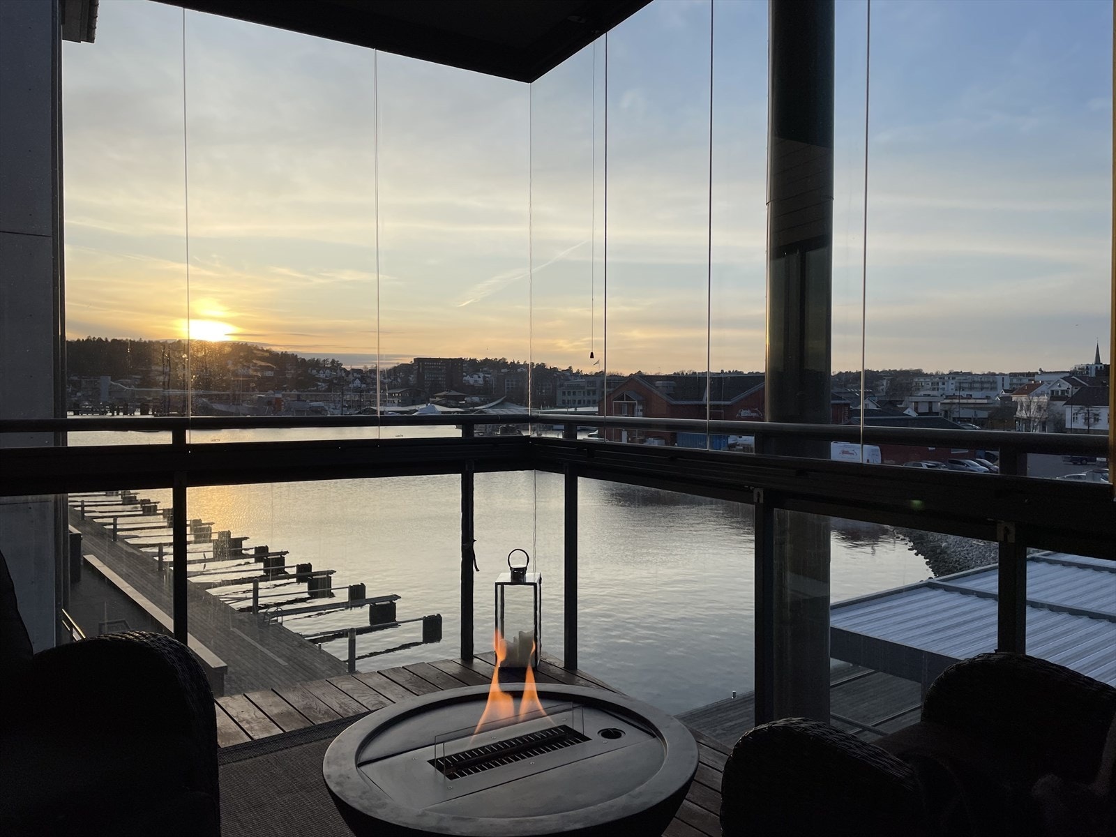 Nydelig solnedgang fra balkongen. Galleribilde