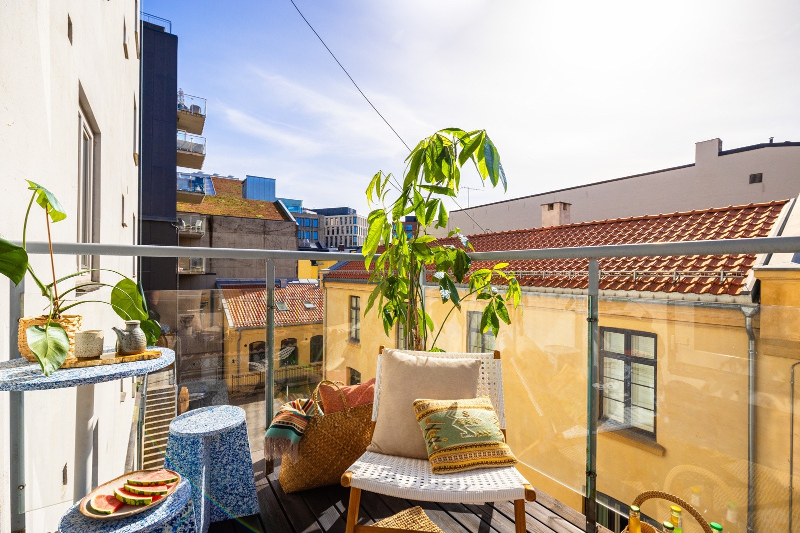 Fra balkongen er det hyggelig utsikt. Galleribilde