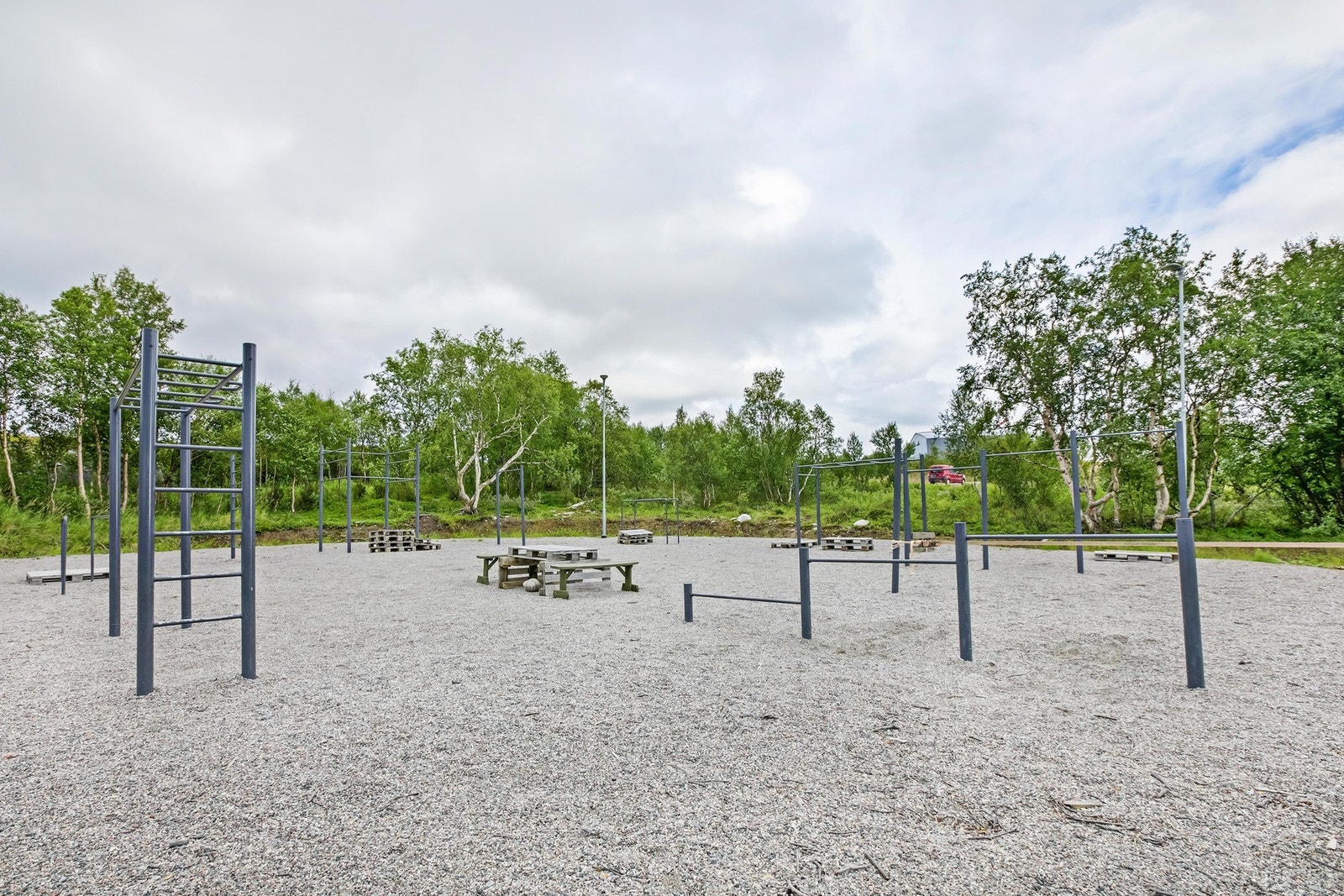 I kort gangavstand fra boligen finner du et skilekanlegg med blant annet Tuftepark, gapahuk og varmestue Galleribilde