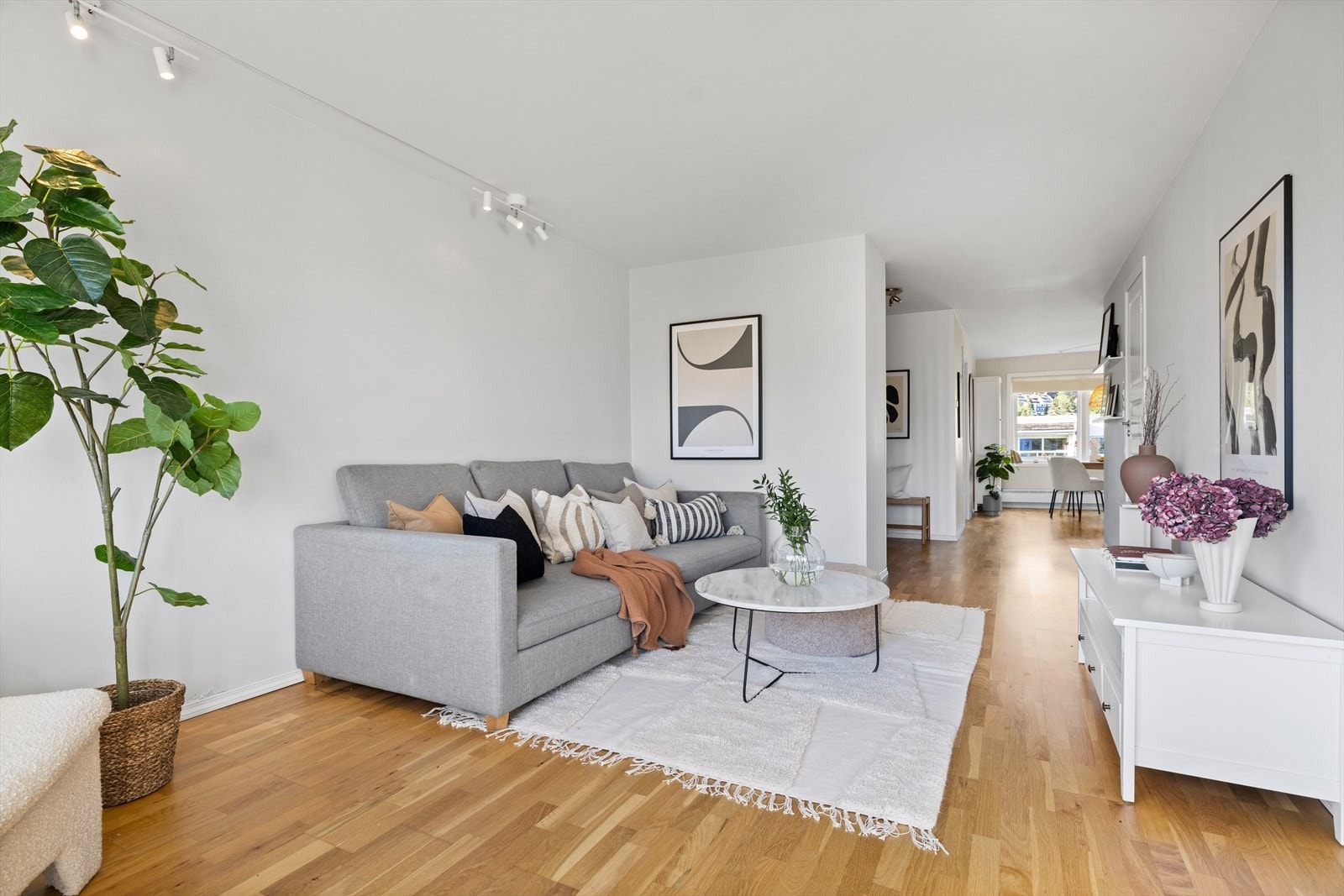 Leiligheten er gjennomgående Galleribilde