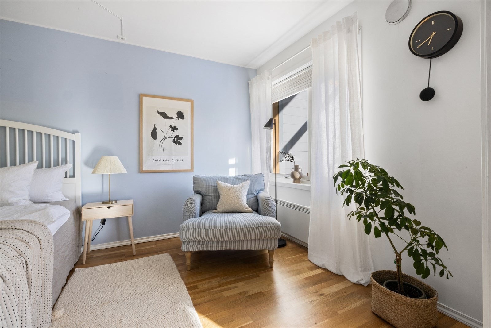 Ekstra plass til lenestol, hjemmekontor etc. Galleribilde