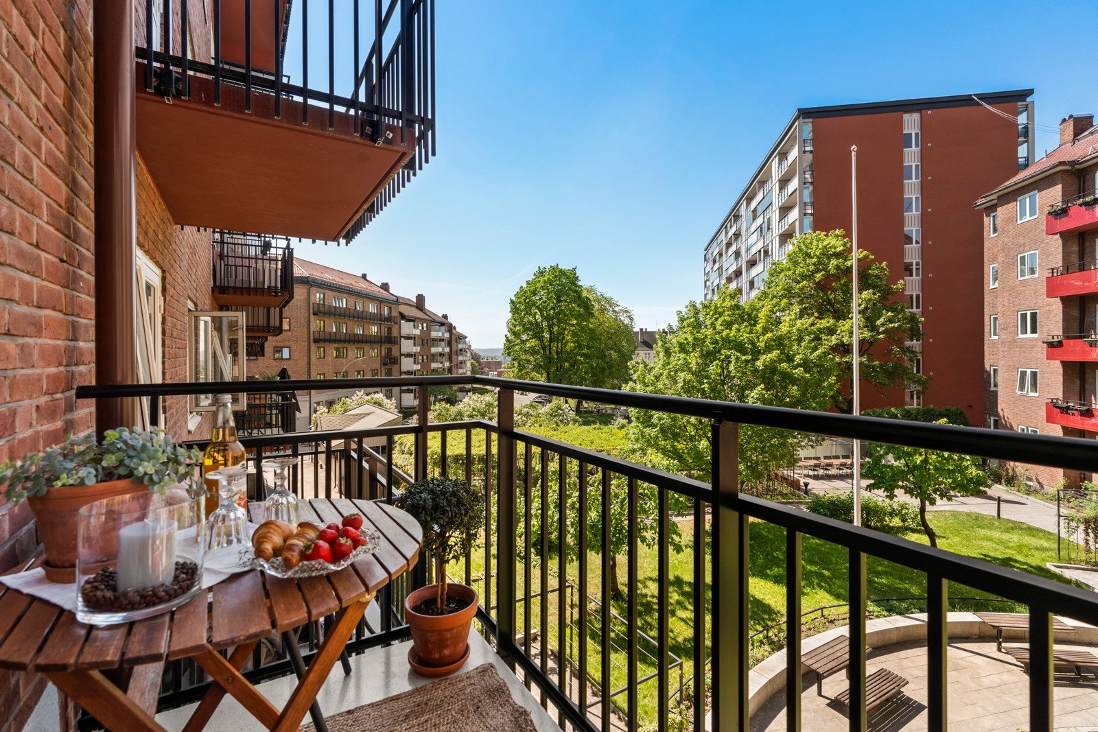 Velkommen til Trondheimsveien 170D - Flott 2-roms i veletablert og godt drevet borettslag. Presentert av Robert Borgås ved PrivatMegleren. Galleribilde