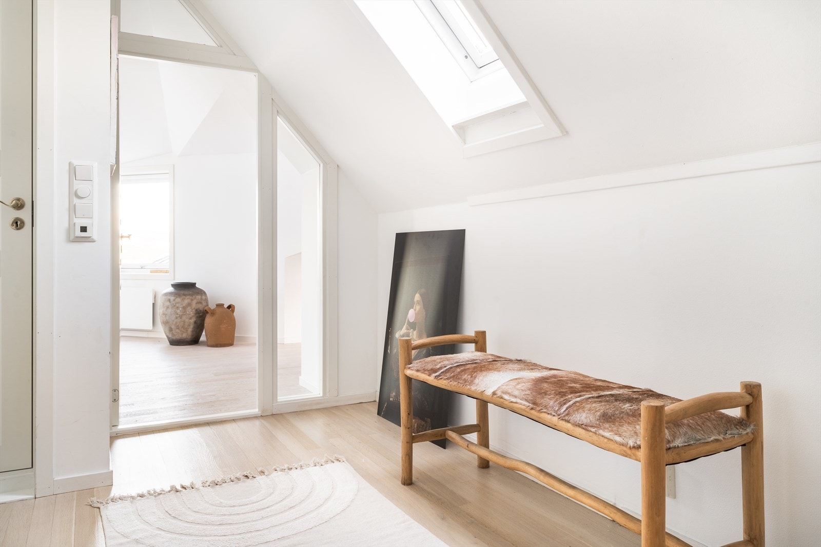 Her er det opplegg for tilkobling av kjøkken, slik at det er mulig for å lage en hybel-løsning. Selger har tidligere leid ut deler av boligen Galleribilde