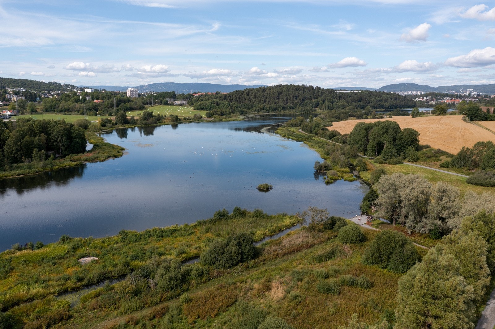 Nærområde - Flotte turmuligheter langs Østensjøvannet. Galleribilde