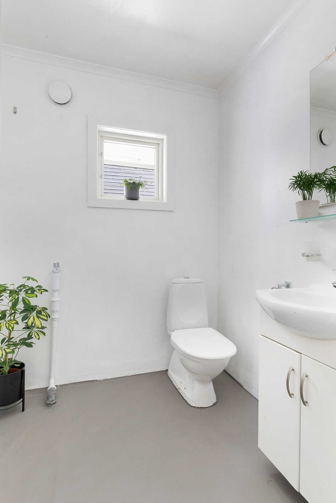 Gjestetoalett og vaskerom Galleribilde