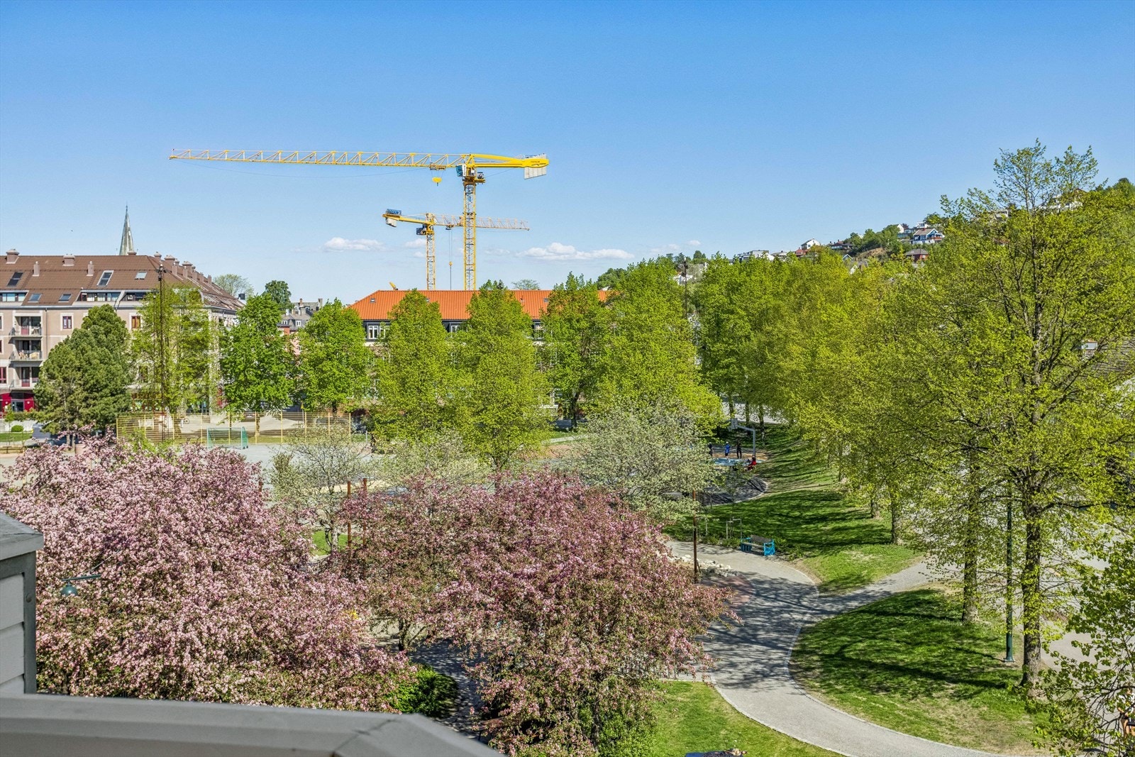 Utsikten fra balkongen i 4 etg. Galleribilde