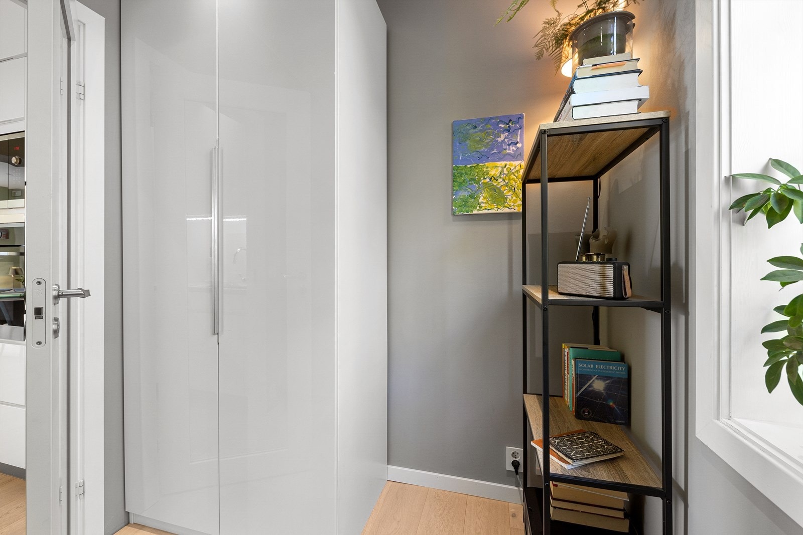 Soverommet er i dag innredet og brukt som hjemmekontor. Galleribilde