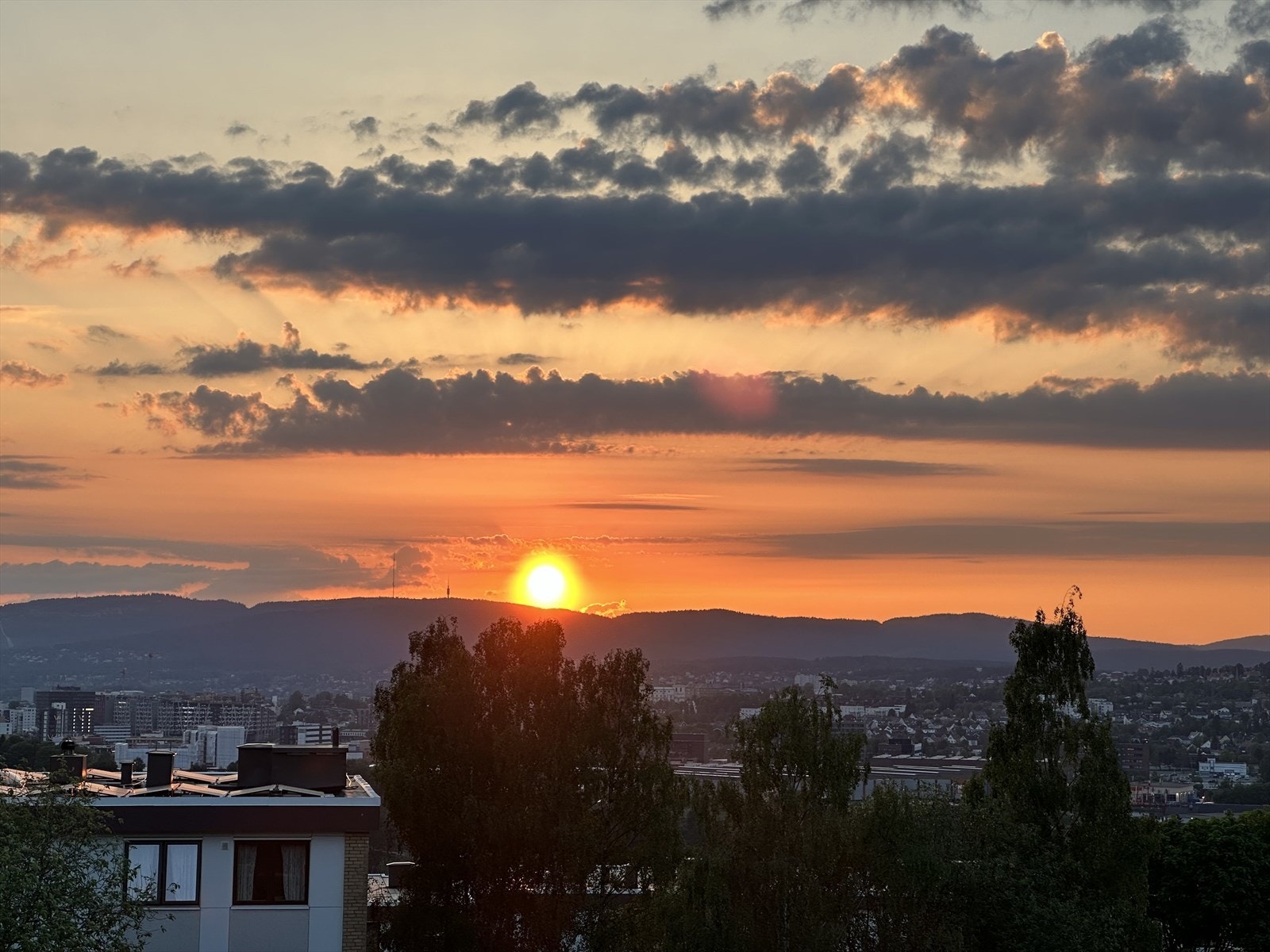 Fra balkongen kan du nyte flotte solnedganger Galleribilde