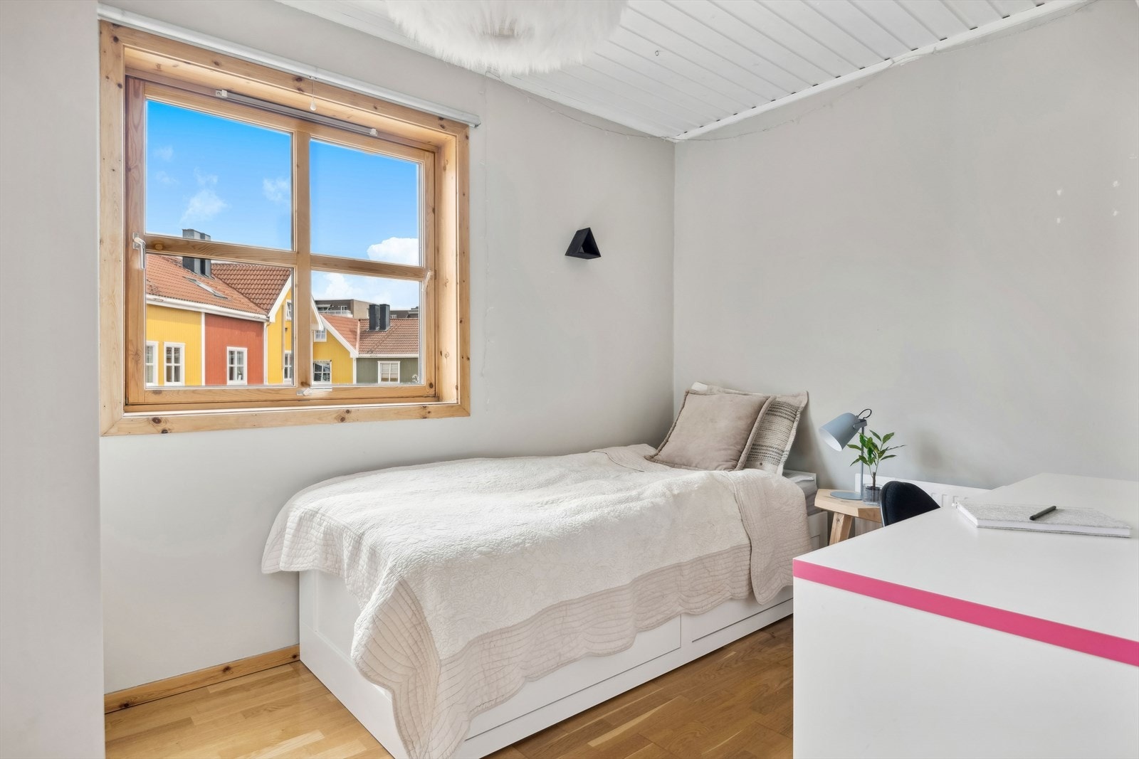 De to andre soverommene er også innredet med garderobeskap. Galleribilde