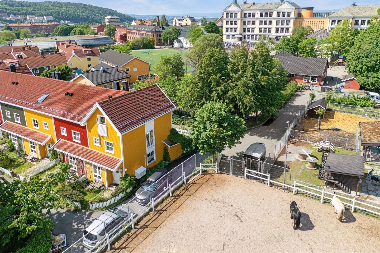 Kampen Økologiske barnebondegård ligger i umiddelbar nærhet. Galleribilde