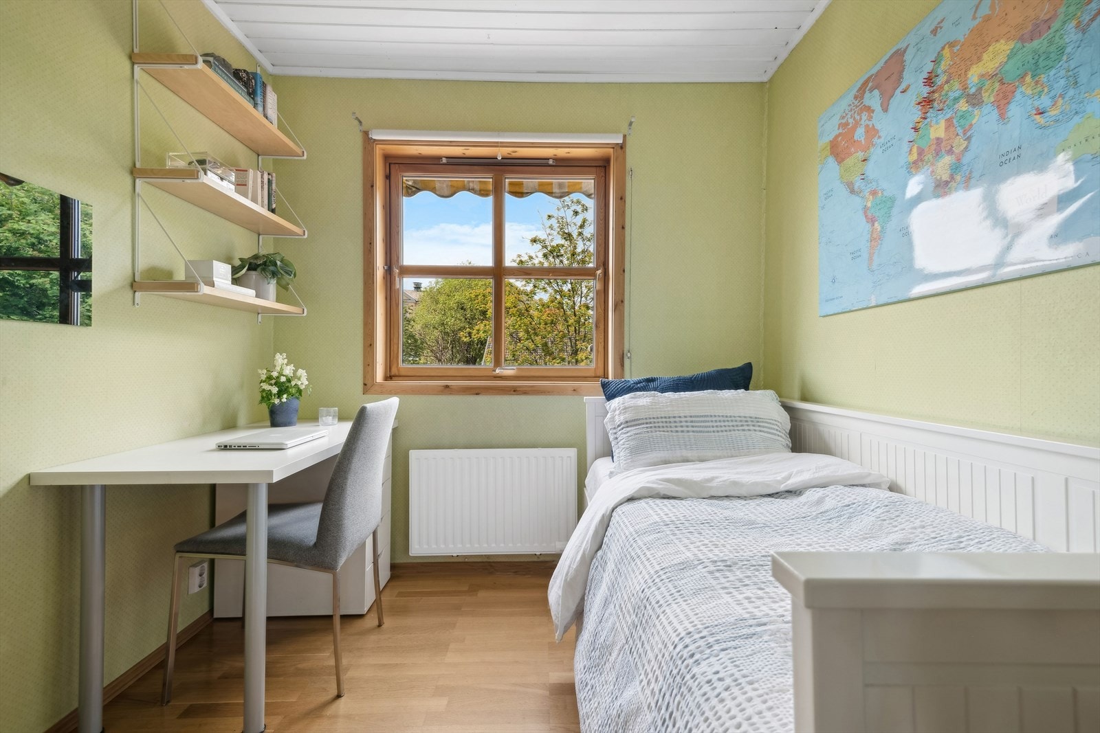 Soverom nummer tre. Galleribilde