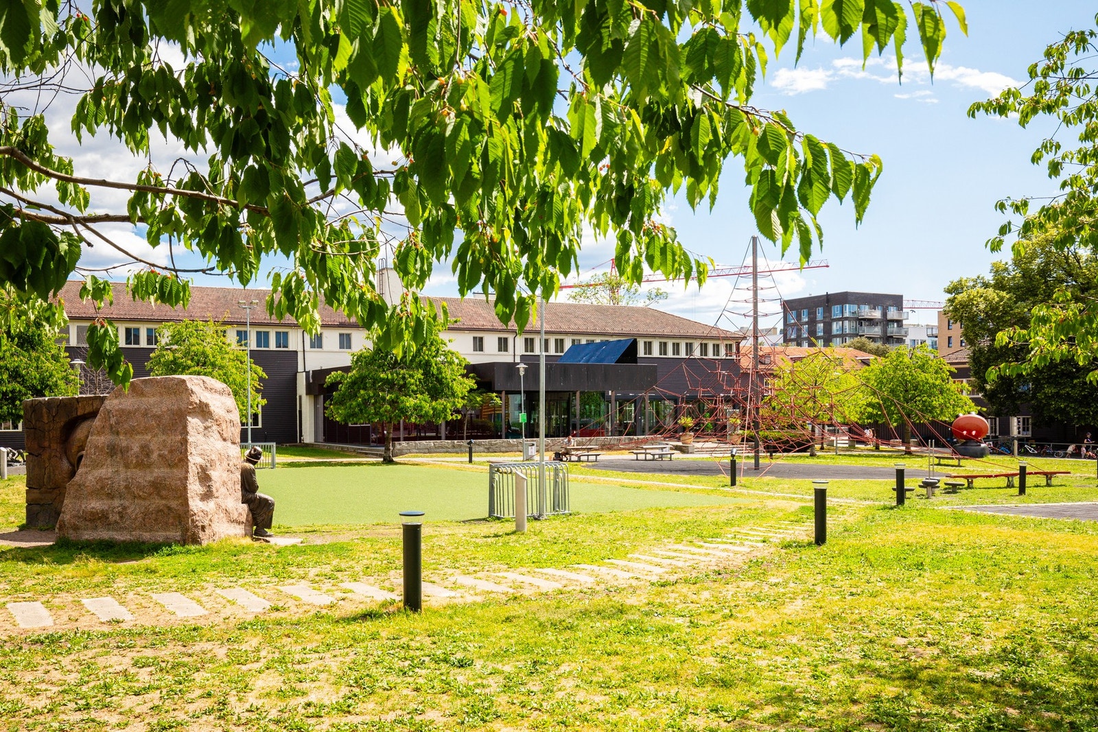 Lørenparken ligger like ved boligen. Galleribilde