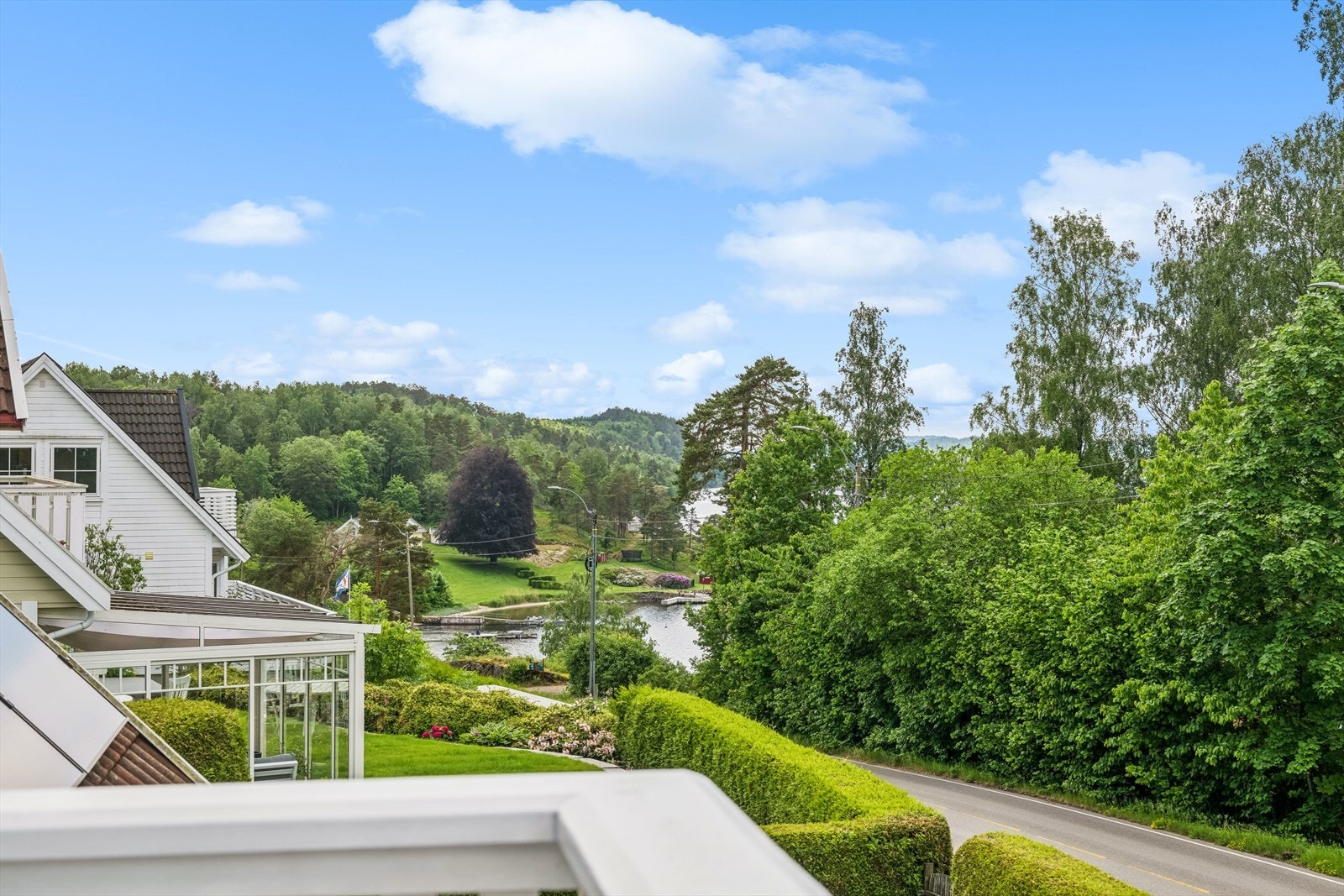 Utsikt fra balkong i andre etasje. Galleribilde