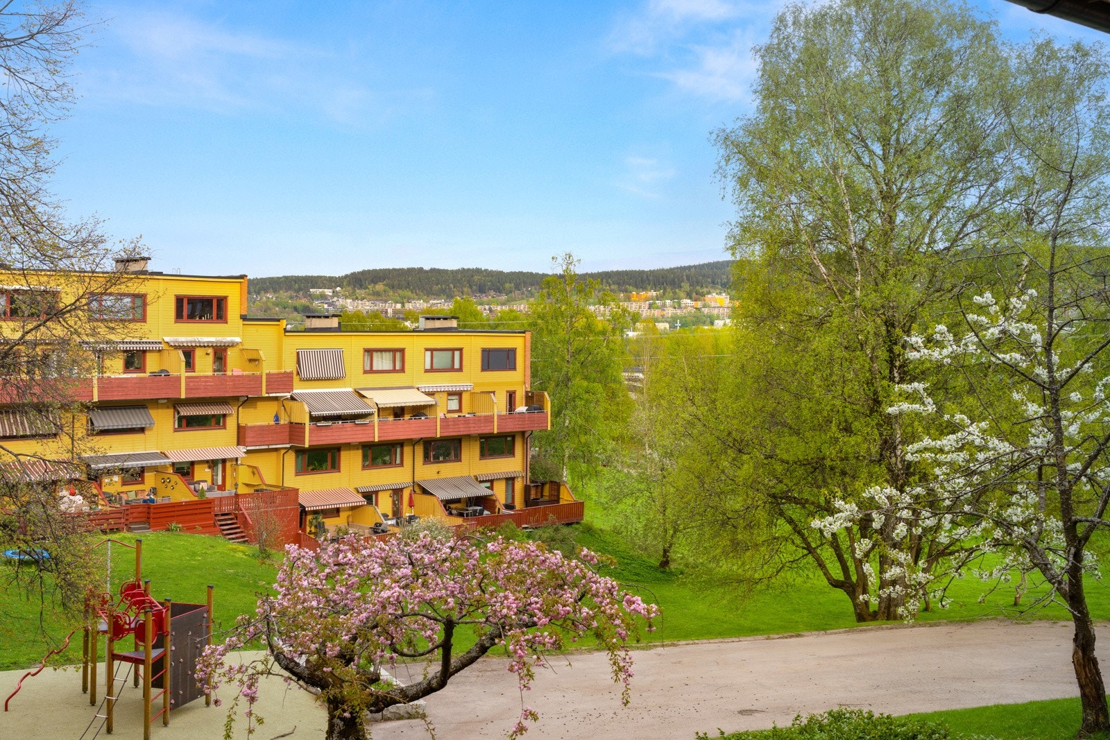 Velkommen til er svært hyggelig og barnevennlig boligfelt. Galleribilde