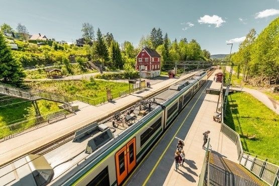 Boligen har kort avstand til Høybråten togstasjon Galleribilde