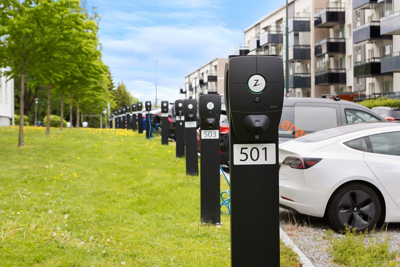 Parkeringsmuligheter i sameiet. Galleribilde