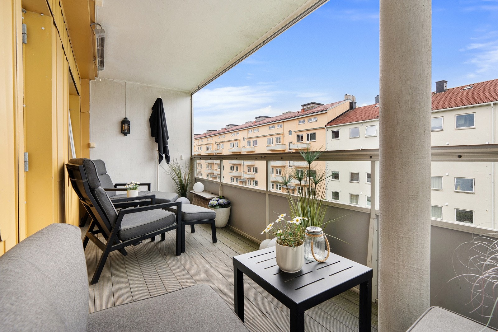 Balkong med gode solforhold. Galleribilde