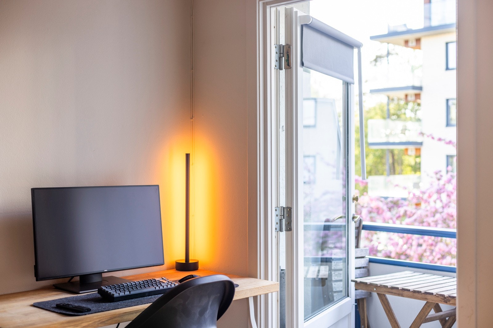 Utgang til balkong fra stue Galleribilde