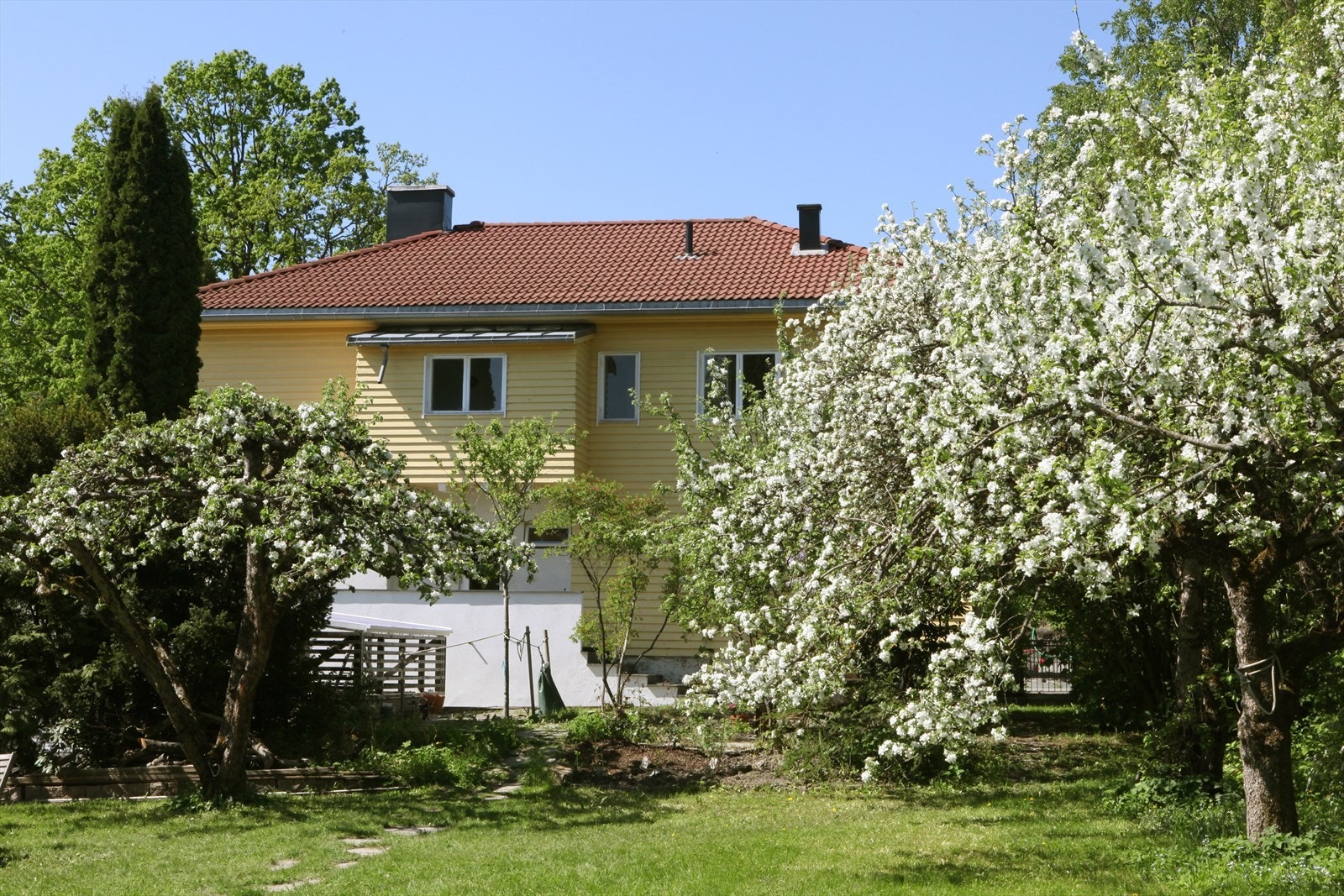 Korsmovillaen kjennetegnes for dens særegenart og arkitektoniske utforming. Galleribilde