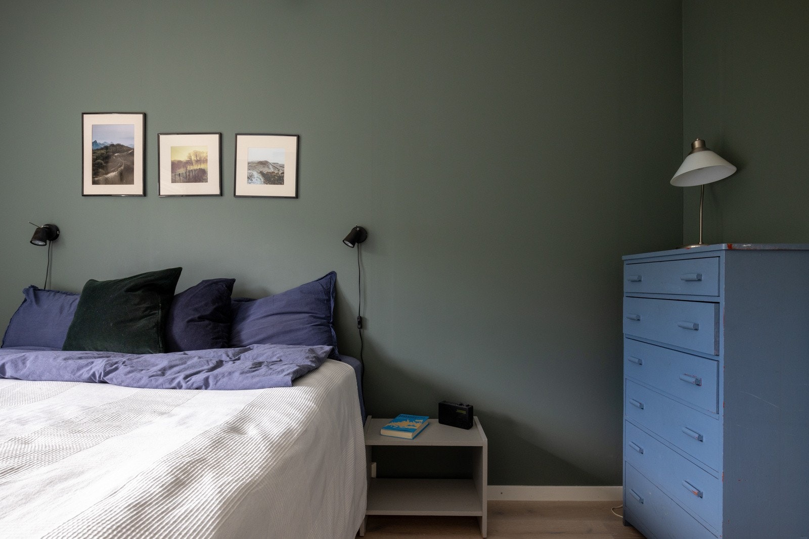 Fine, behagelige farger på veggene. Galleribilde