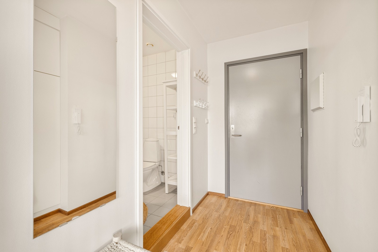 Bli bedre kjent med leiligheten ved å se boligvideo, klikk på "video-ikon" på førstesiden i Finnannonsen. Galleribilde