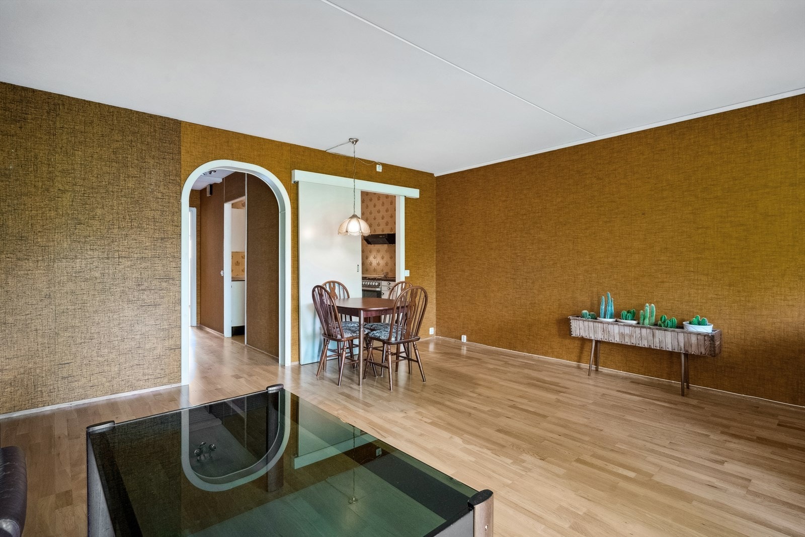 Stuen er et sosialt samlingspunkt for familie og venner, og passer ypperlig for sammenkomster således som for avslapping. Galleribilde