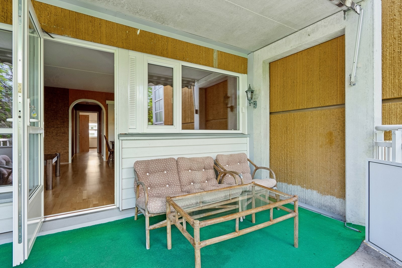 På balkongen er det god plass til å sette utemøblene sine og virkelig nyte de herlige omgivelsene. Galleribilde