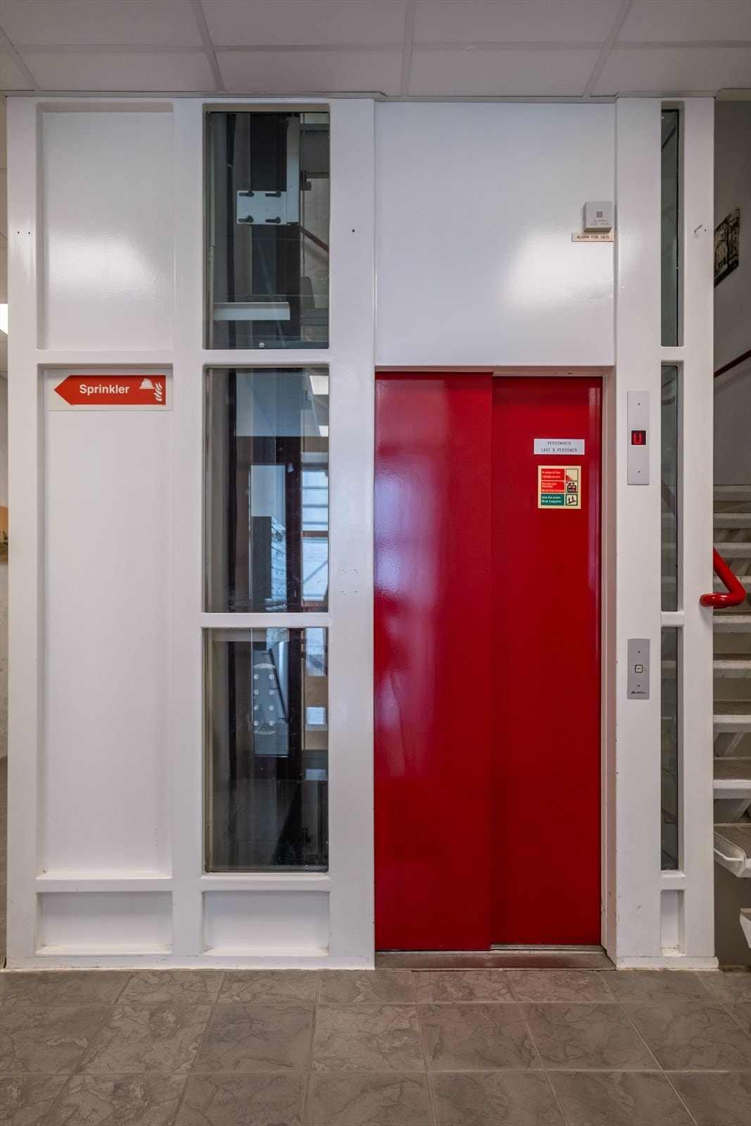 Gård fra 1868 som ble renovert i forbindelse med omgjøring fra skolebygning til leiligheter i 2013. Galleribilde