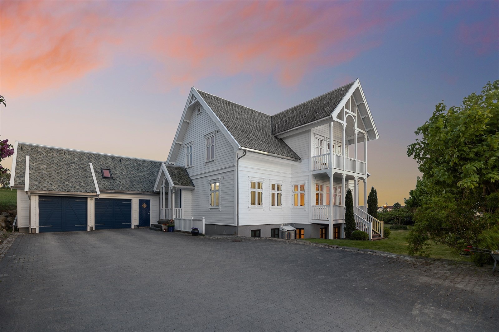 Gårdstun Galleribilde