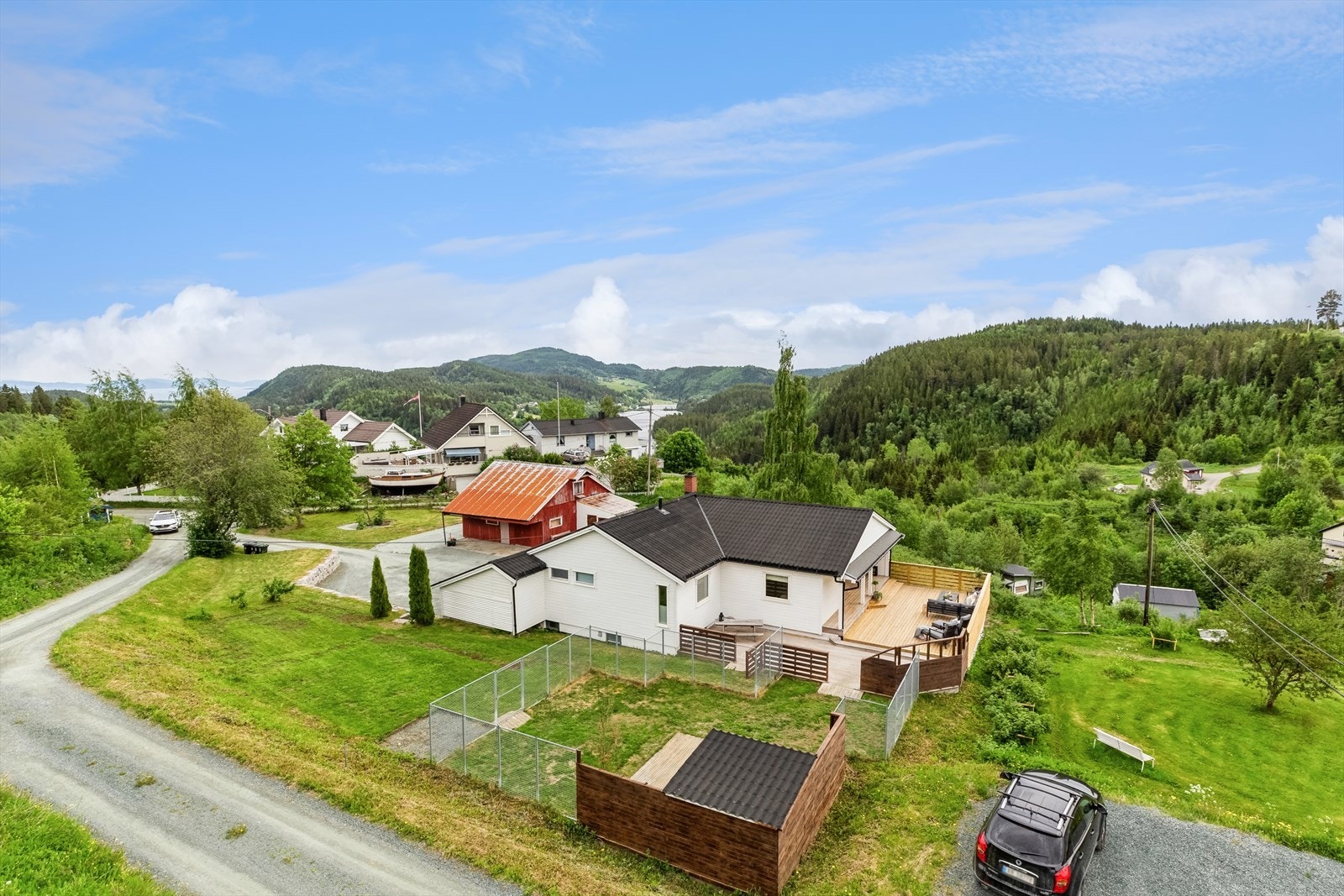 I 2014/2015 ble det skiftet kledning på nesten alle vegger, samt etterisolert. Galleribilde