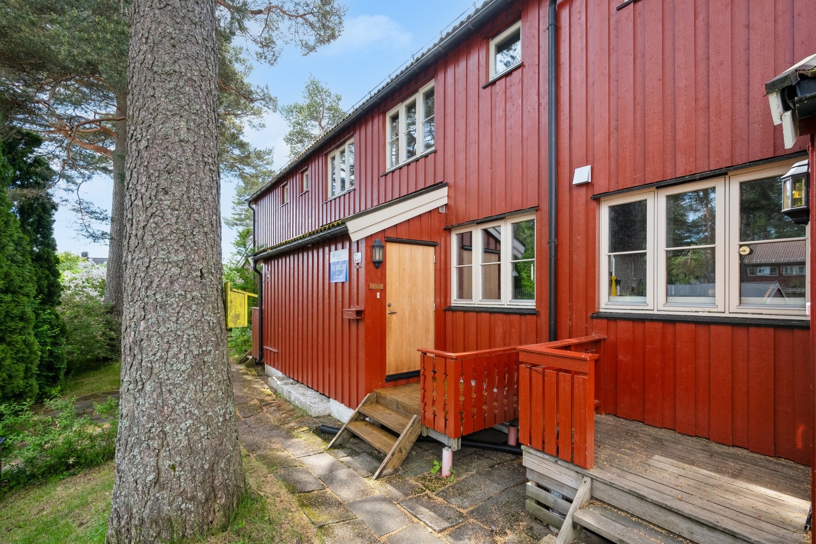 Inngangsparti. Galleribilde
