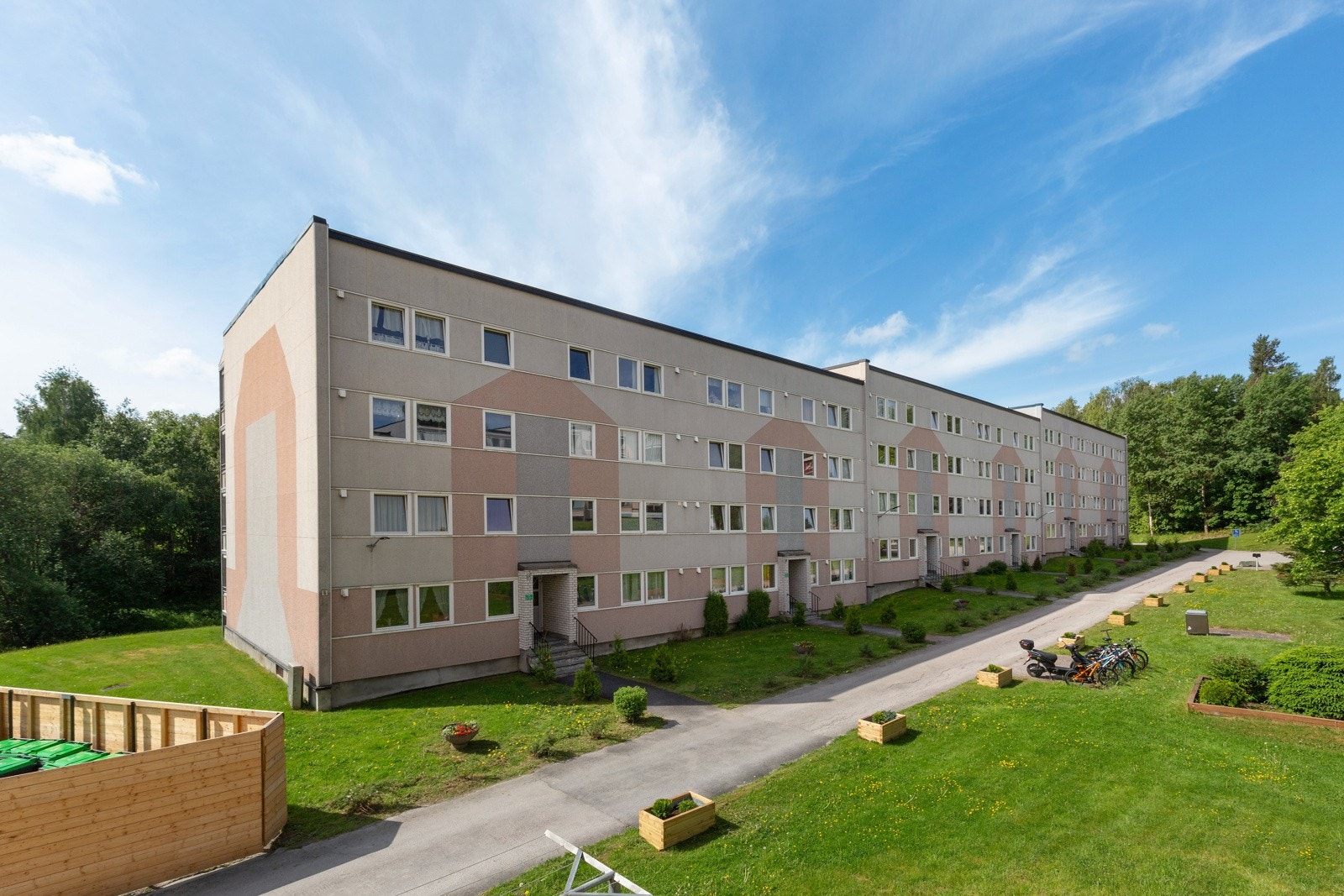 Leiligheten har god kvalitet, hyggelig atmosfære, tidsriktige farger og fremstår moderne og med en god standard. Galleribilde