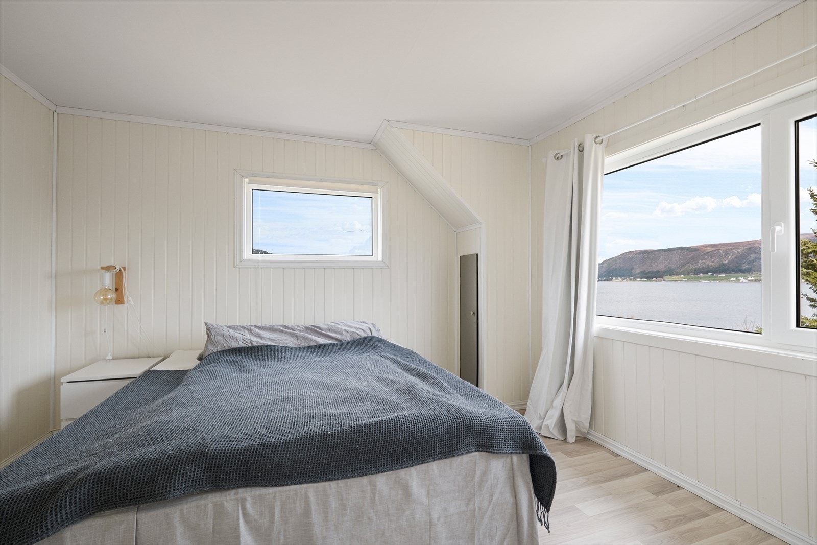 Soverom nr 4 i etasjen Galleribilde