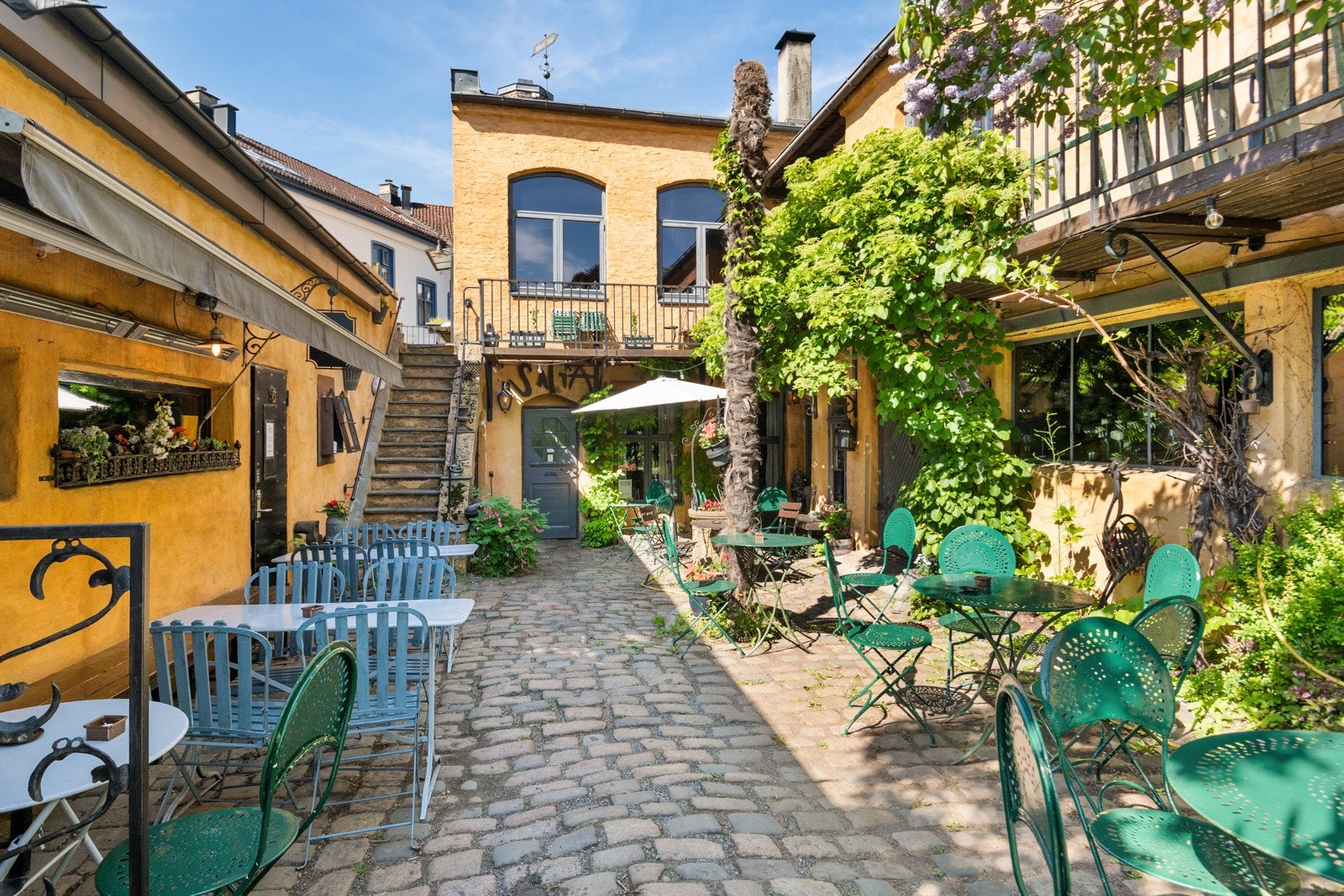 Ta turen innom populære Smia - en restaurant på Vålerenga med hyggelig atmosfære, og deilig mat! Galleribilde