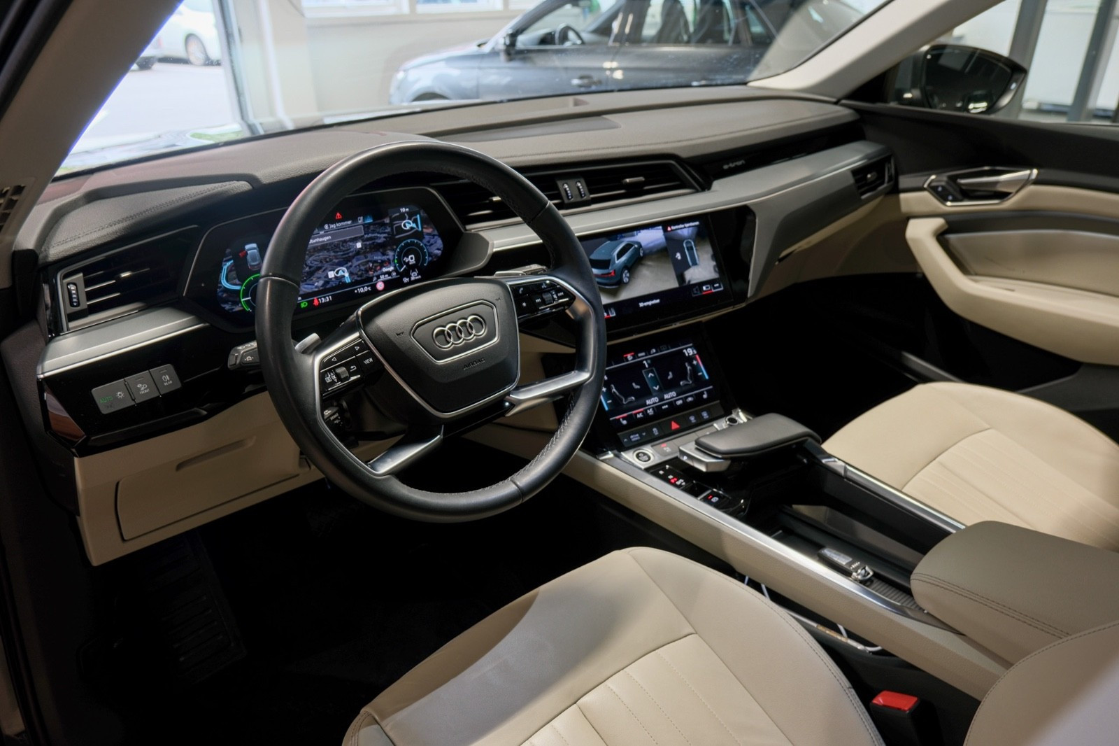 Bilde av Audi Q8 e-tron