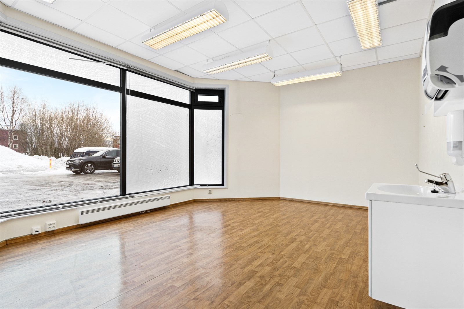 Store vinduer og gode eksponeringsmuligheter Galleribilde