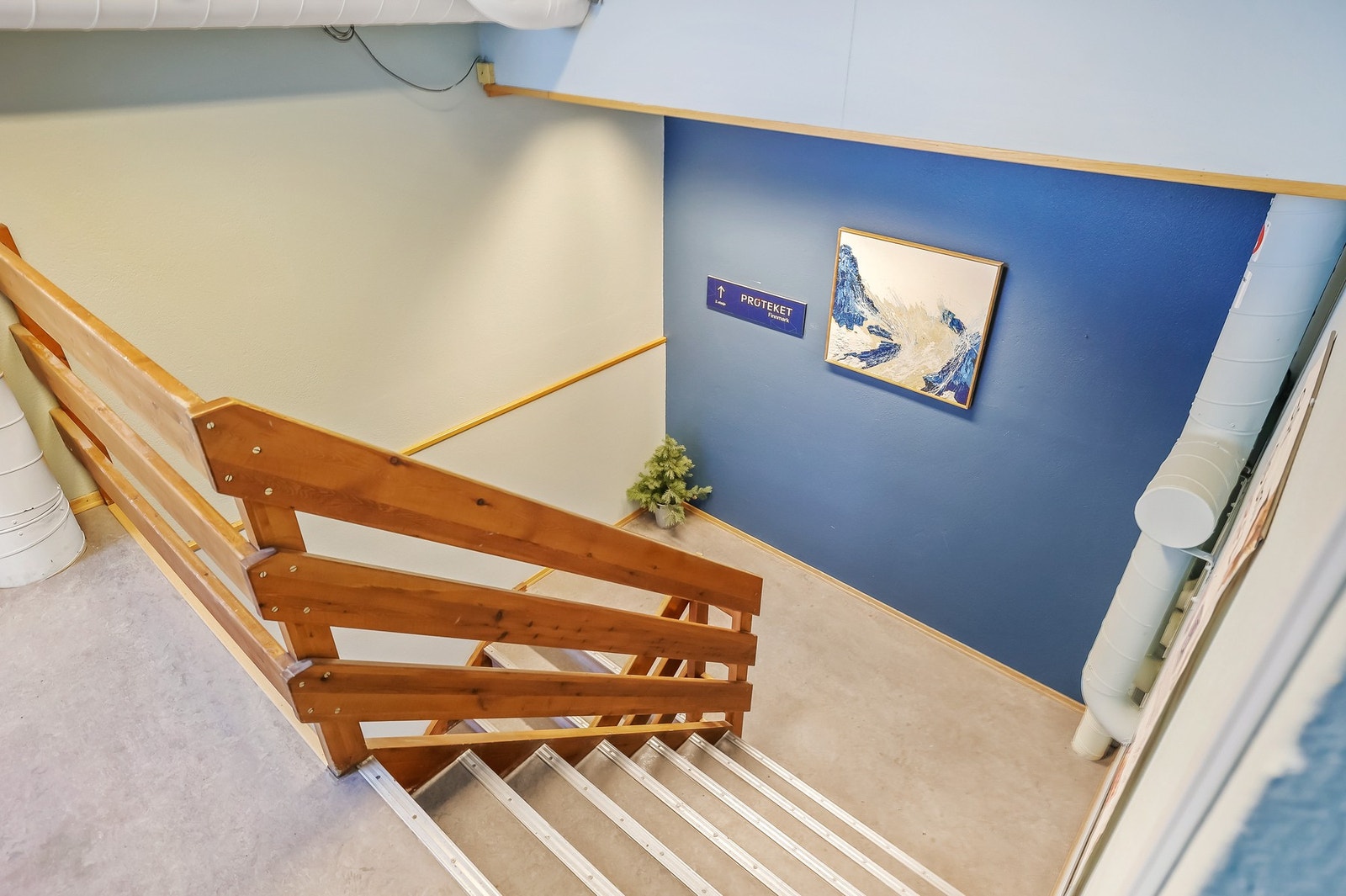 Trapp opp til 2.etasje Galleribilde