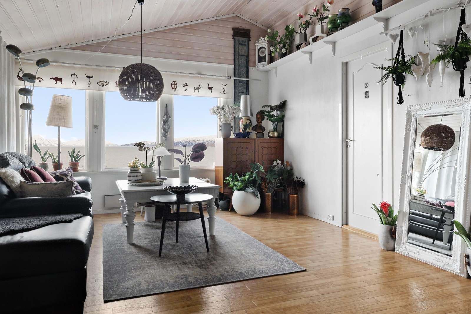 Hovedbolig - loftstue Galleribilde