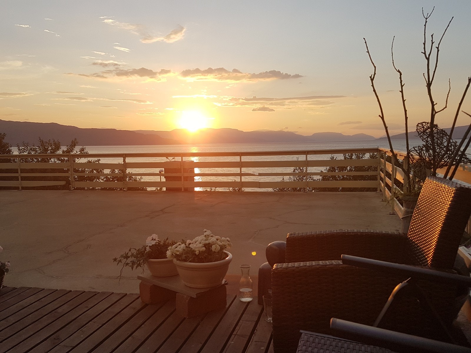 Nydelig beliggenhet og utsikt - privat foto Galleribilde