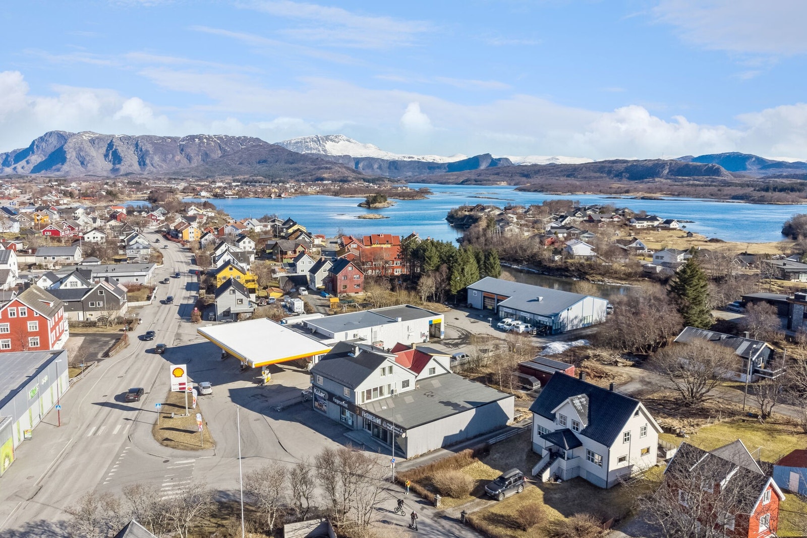 Velkommen til St.Knuts gate 2, Brønnøysund! Galleribilde