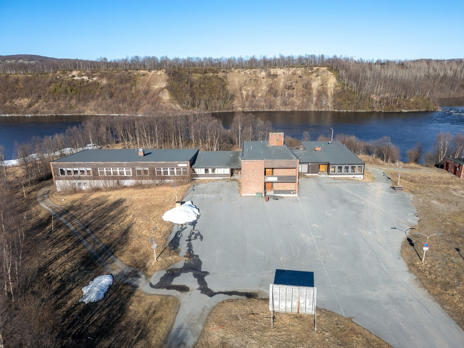 Velkommen til Neide og gamle Fossheim skole! Galleribilde
