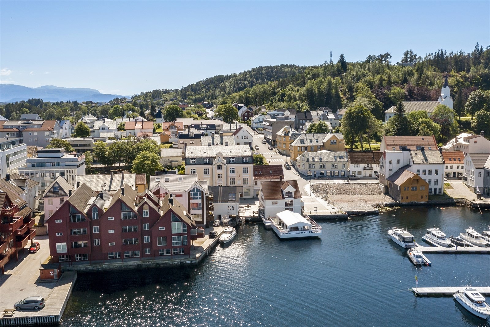 Deler av Florø sentrum Galleribilde